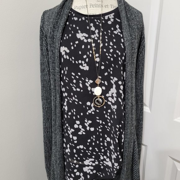 cabi Cosmo Blouse #3592 - Size Small - EUC - Picture 3 of 6